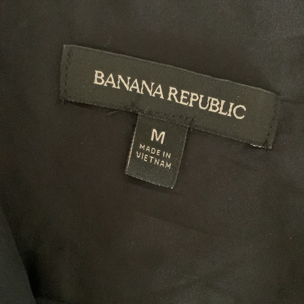 Banana Republic satin pocket front button down blouse - Picture 4 of 7